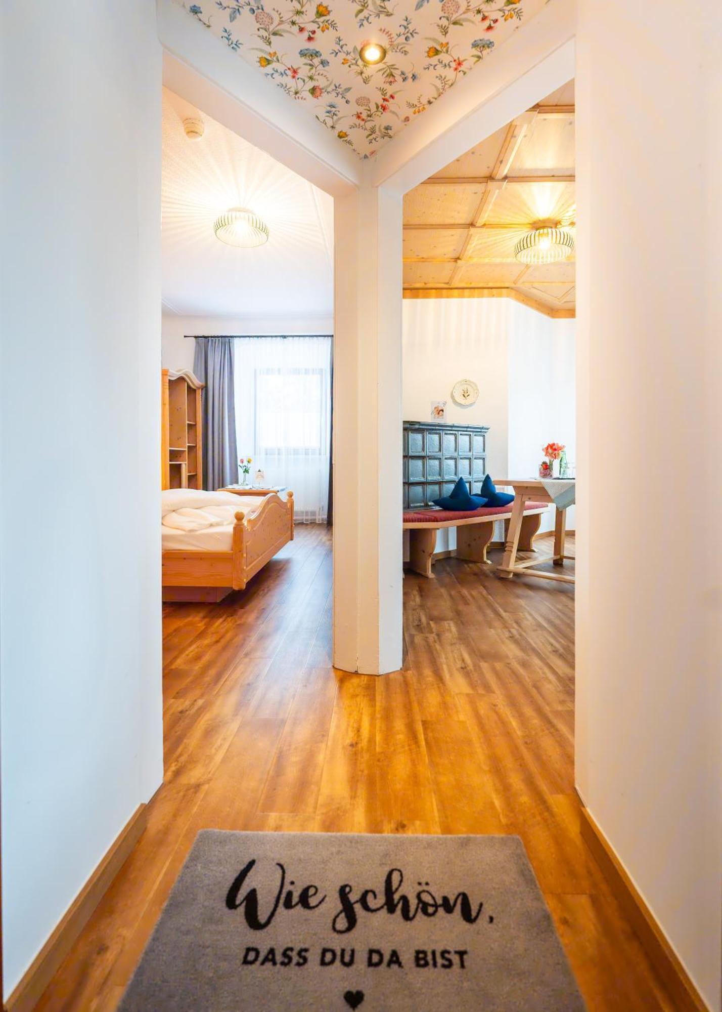 Hotel Krone Tirol 로이테 외부 사진