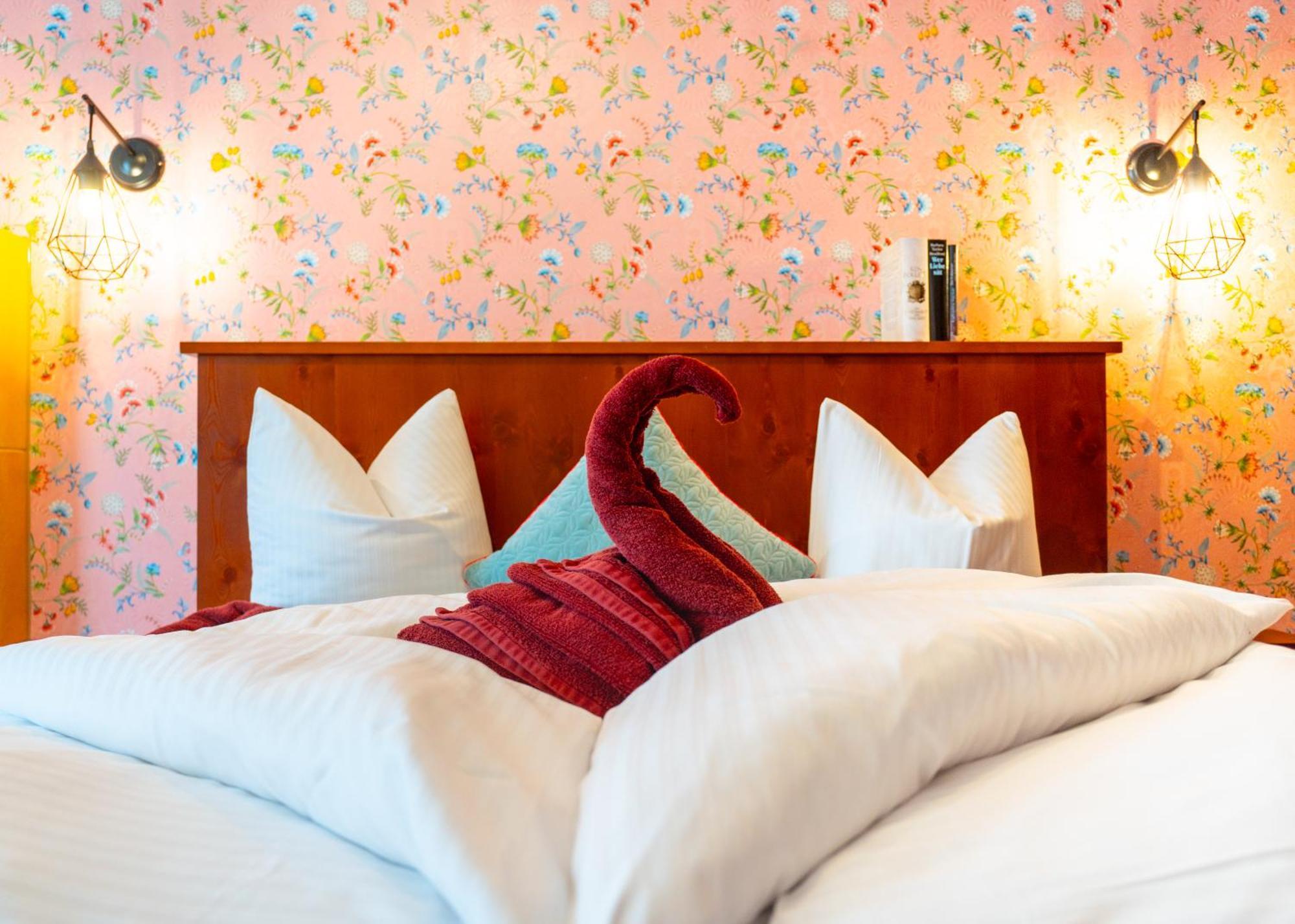 Hotel Krone Tirol 로이테 외부 사진